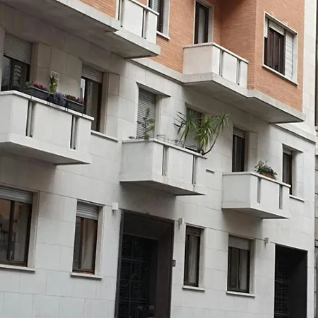 Little Sail's Apartament Mediolan